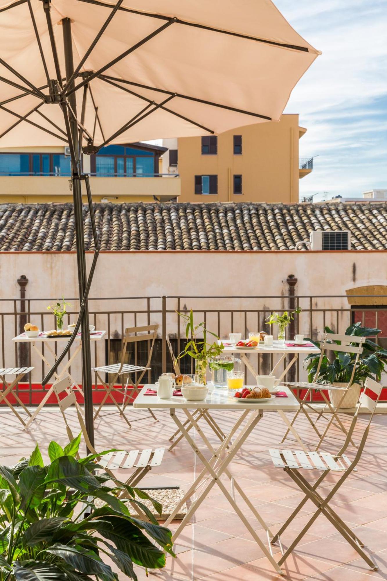 B&B Palazzo Corselli บาเกเรีย ภายนอก รูปภาพ